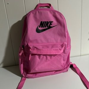 Pink Nike backpack. Good condition used maybe a few times.
